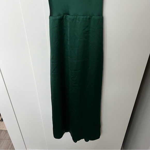 FOREVER 21 satin midi dress ✨ - Picture 11 of 11